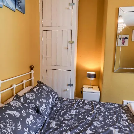 24 Trafalgar Road Feriehus