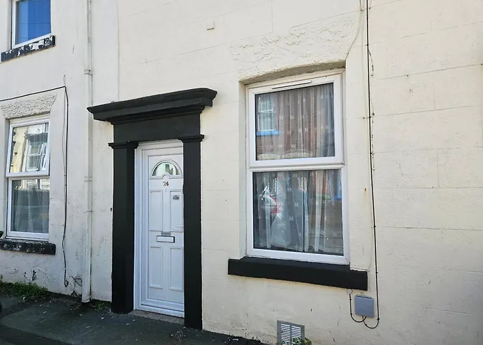 24 Trafalgar Road * Scarborough